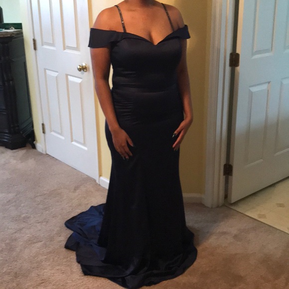 Navy Blue Prom/Special Occasion Dress - Picture 2 of 8